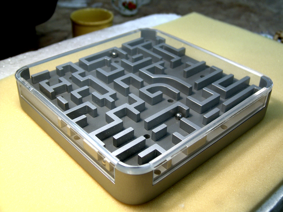 Ball-in-maze Puzzle